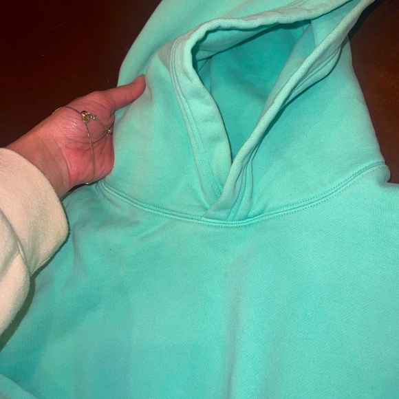 Aqua TNA super cropped hoodie - Picture 3 of 4
